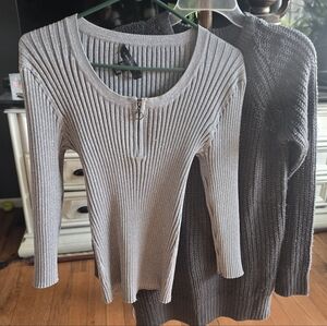 Ribbed Knit Sweater - Gray with Silver Ribbed Shirt